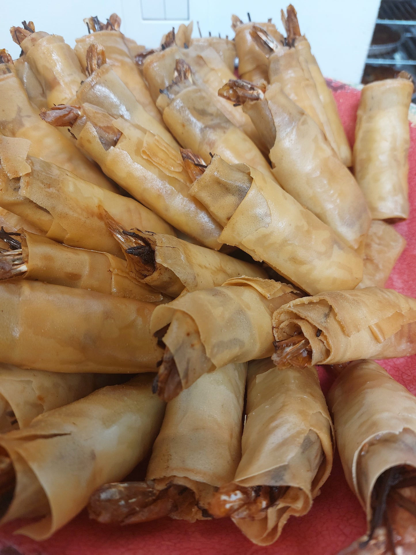 Nems van scampi met chilisaus en koriander