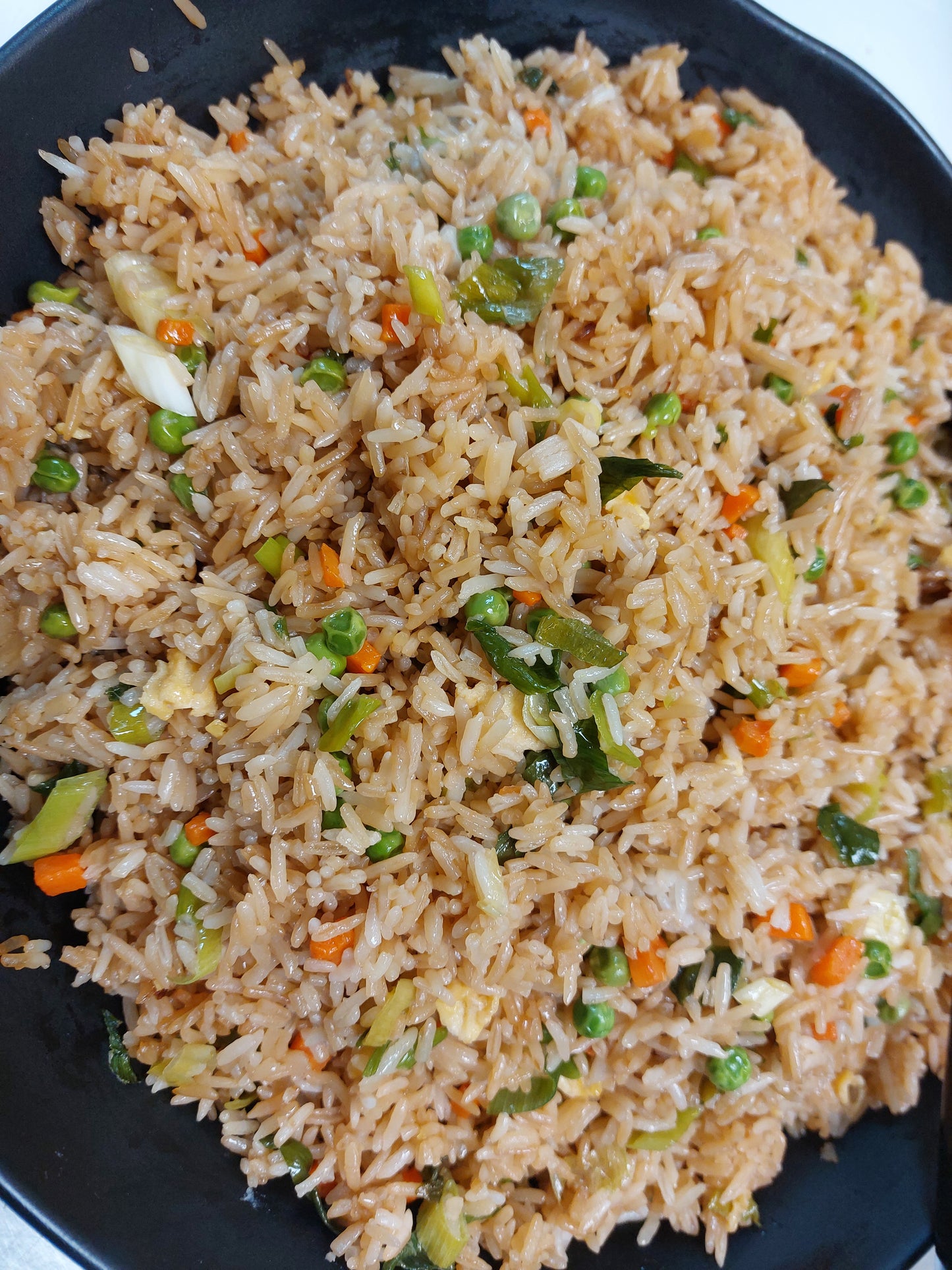 Gebakken rijst met groentjes (veggie)